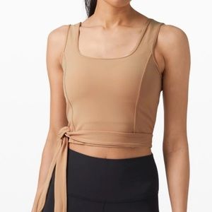 NWT Lululemon Get Centred Crop Tank